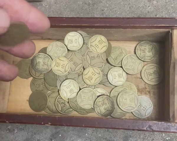 海通众合 为啥游戏厅老板都很小气，一两毛也要斤斤计较